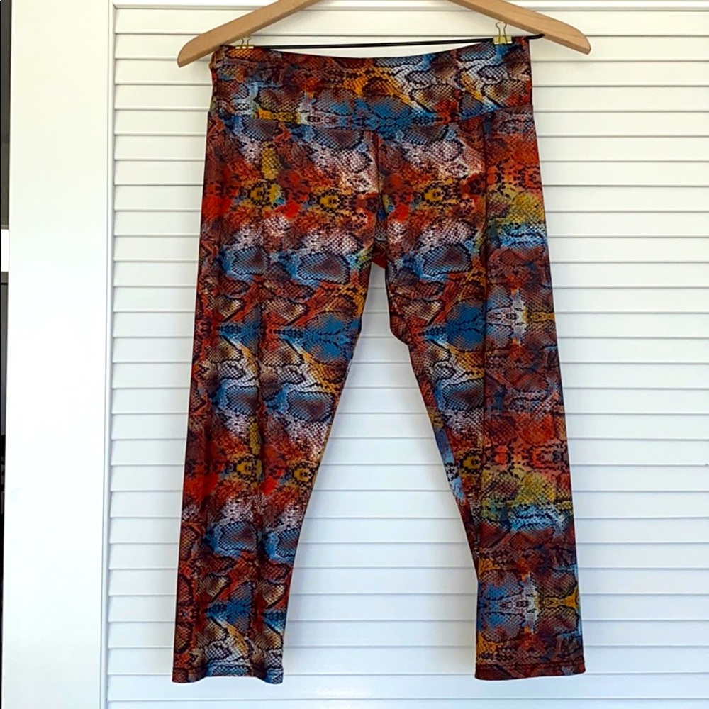 Onzie (M/L) Python Print Leggings, Gently Worn! - image 1